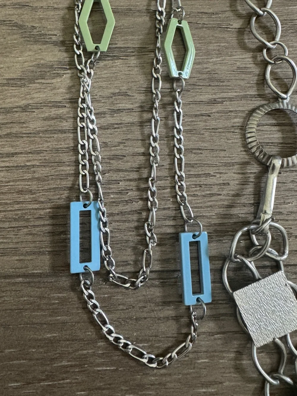 Lot of 5 necklaces